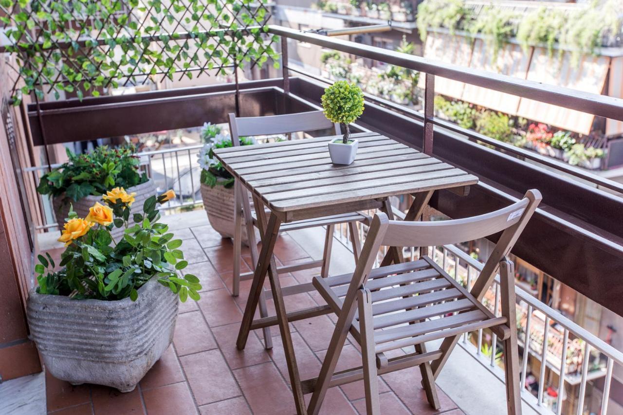 Quelli Della Via Gluck Bed & Breakfast Rome Bagian luar foto