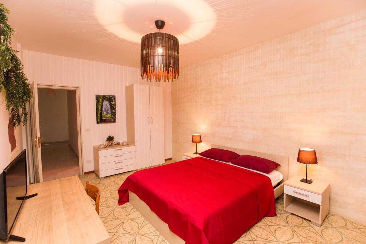 Quelli Della Via Gluck Bed & Breakfast Rome Bagian luar foto